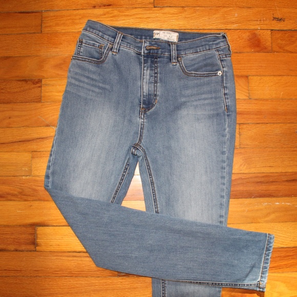 Free People Denim - Free People Mid-Rise Jeans - 27